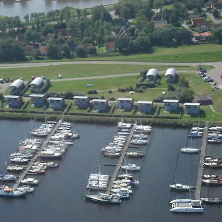 8 Pers House 'Capitein Theis' With Seaside In Front Of The Lauwersmeer Anjum Exterior foto