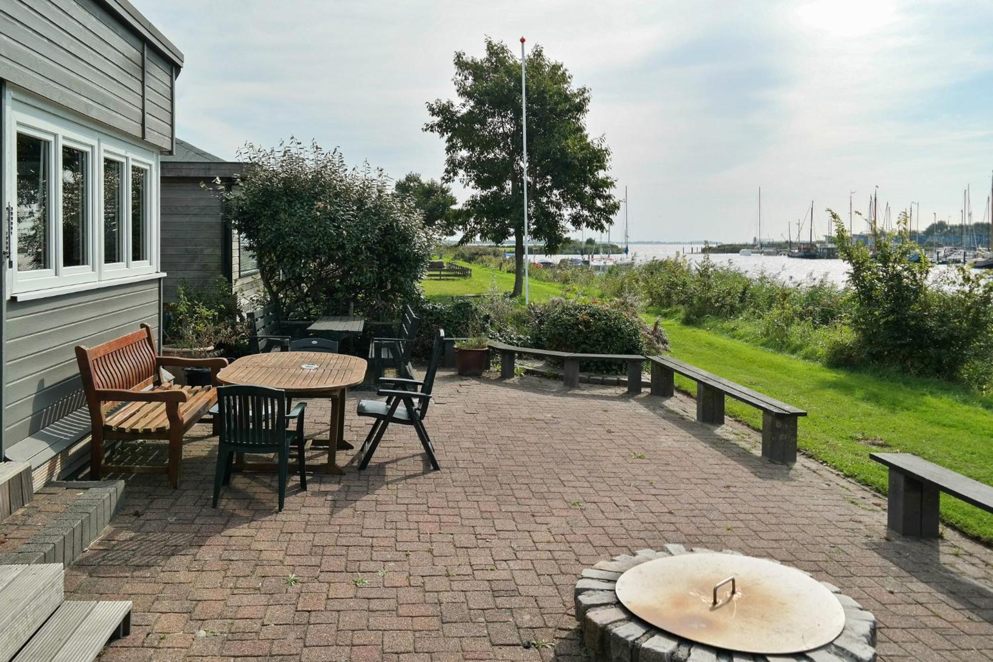 8 Pers House 'Capitein Theis' With Seaside In Front Of The Lauwersmeer Anjum Exterior foto